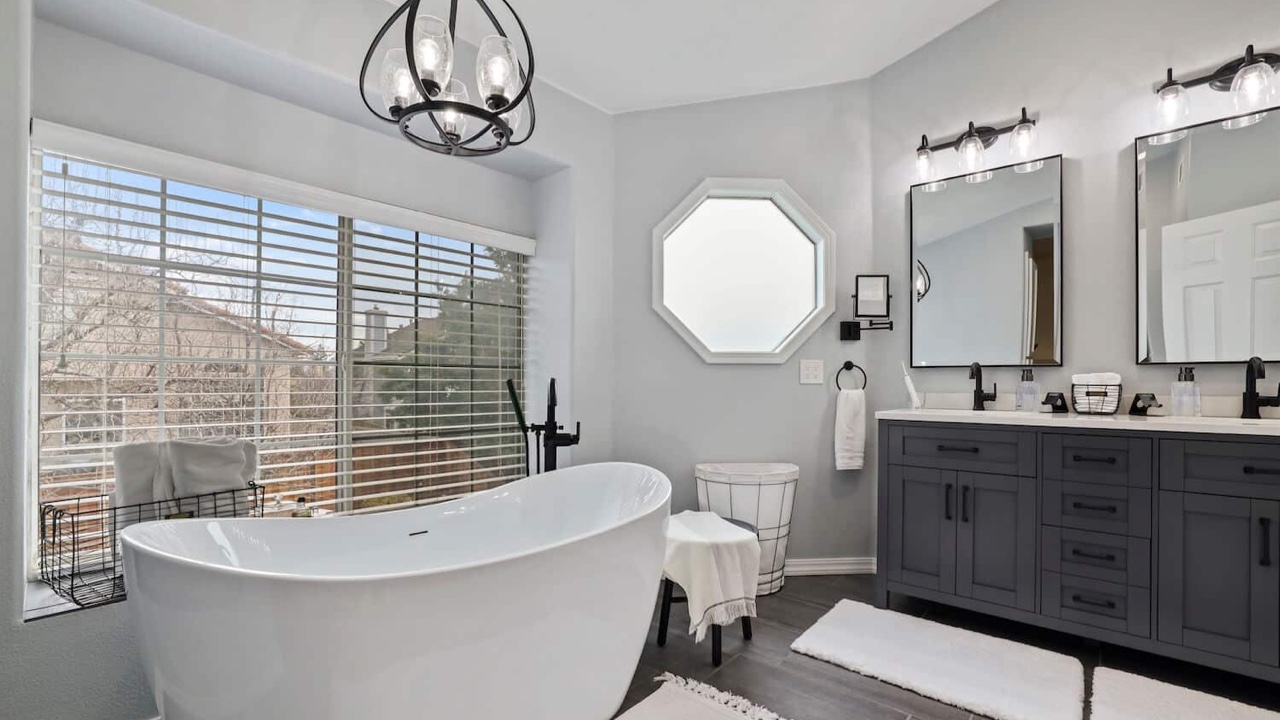 Cover Image for Mastering Your Bathroom Remodel: A Step-by-Step Guide