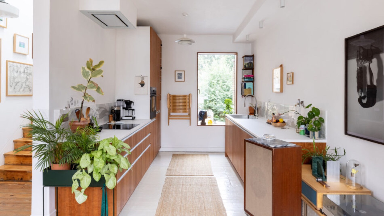 Cover Image for Choosing the Right Kitchen Materials Within Your Renovation Budget